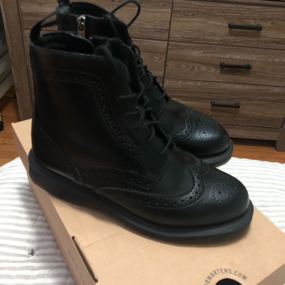 Dr. Martens Delphine boots